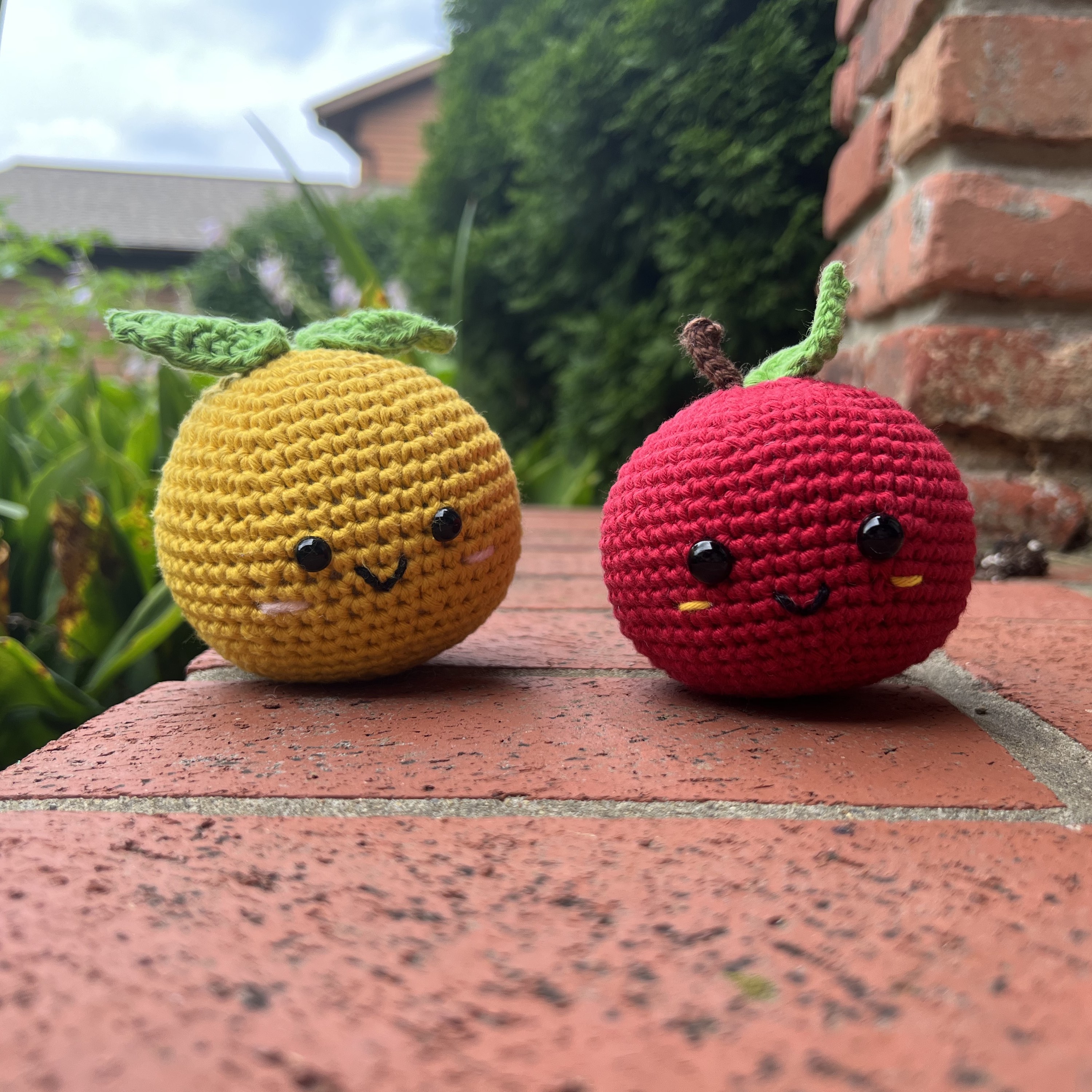 crochet orange and apple